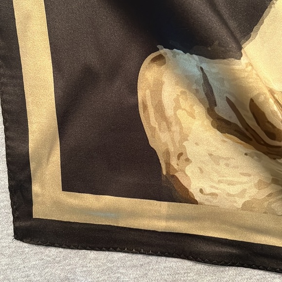 *NWT* Van Gogh Smoking Skeleton 100% Silk Scarf in Gift Box - Picture 2 of 6